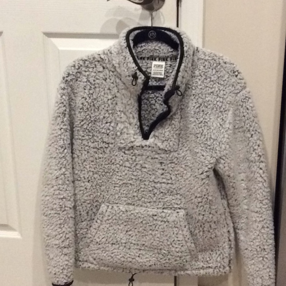PINK Victoria’s Secret half zip